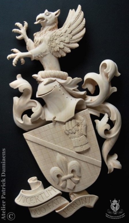Armoiries en bois d'une famille allemande | Sculpture héraldique sur bois