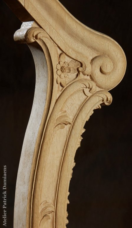 Conception et fabrication de sculptures artisanales uniques | Ornements d'escalier