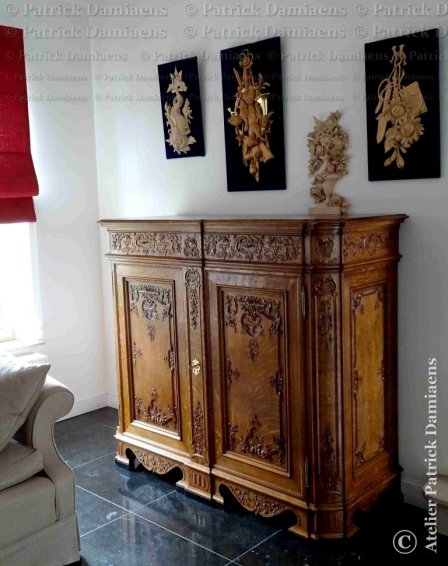 Le mobilier liégeois | Sculpture sur bois Liégeoise| Bahut liégeoise
